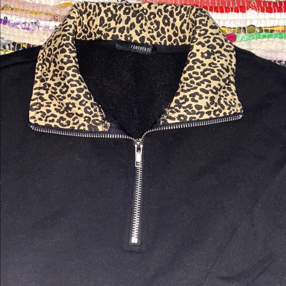 Half zip - Picture 2 of 2
